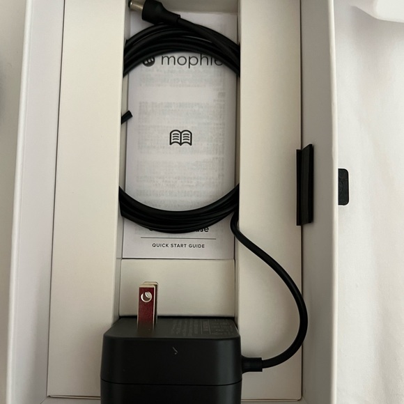 Mophie Wireless Charging Base - Picture 5 of 9